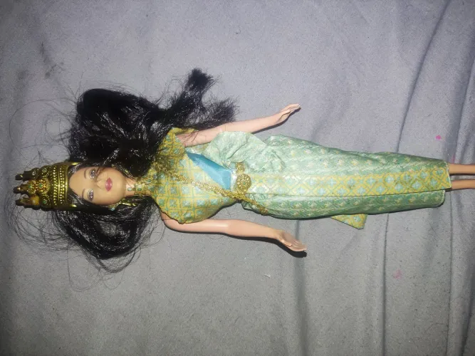 Boneca Barbie Princesa Camboja 