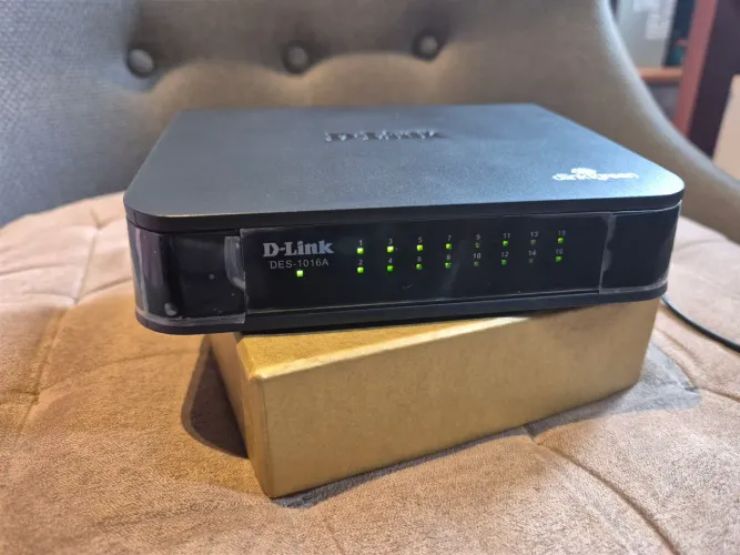 Switch DLink 16 portas sem uso