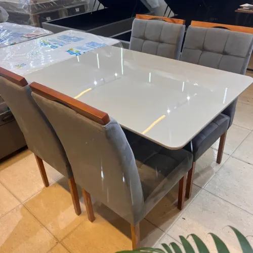 Mesa de Jantar de Vidro com 4 Cadeiras