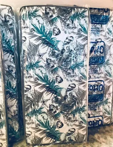 Colchão D20 com Design Tropical