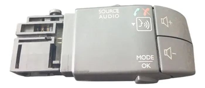 Comando Controle Som Renault Sandero Logan Duster Original