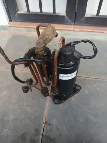 Compressor rotativo Carrier inverter 9000BTUS usado
