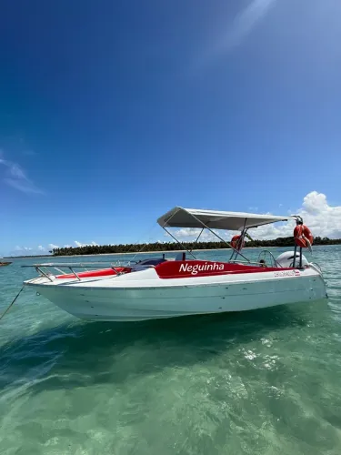 Lancha Coral 20, motor Yamaha 150HP 4T