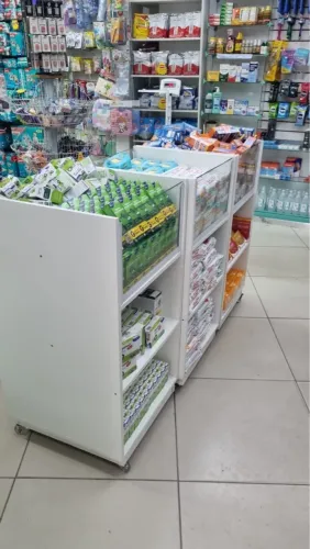 Cesto expositor NOVO para loja, farmácia ou mercado
