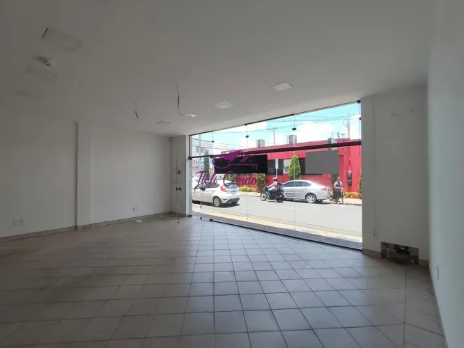 Excelente oportunidade de locação de sala comercial no Centro de Indaiatuba-SP: 1 sala, 1 