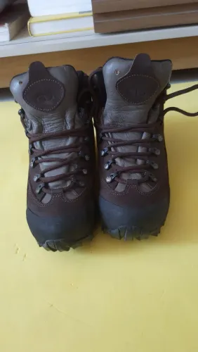 Bota Trilha Snake Impermeável