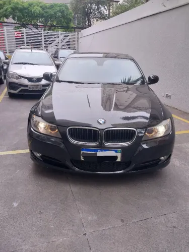 BMW 320I A 2010