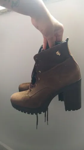 Bota Feminina Tratorada Marrom