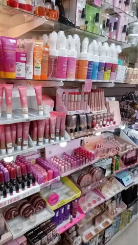 Estoque de Maquiagens e Cosméticos