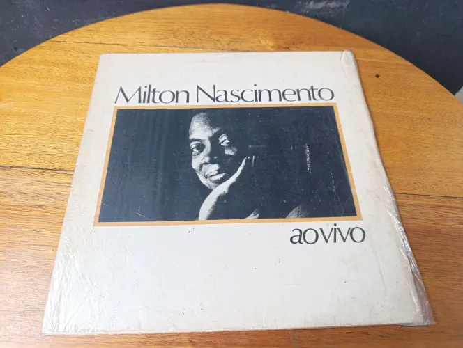 LD DISCO DE VINIL MILTON NASCIMENTO AO VIVO 1983 TOCANDO TIDAS AS FAIXAS MUSICAIS