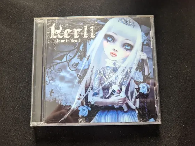 CD Kerli - Love Is Dead
