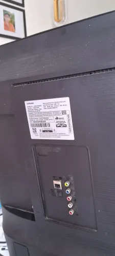 Esmart tv samsung 32 pol tela com defeito 