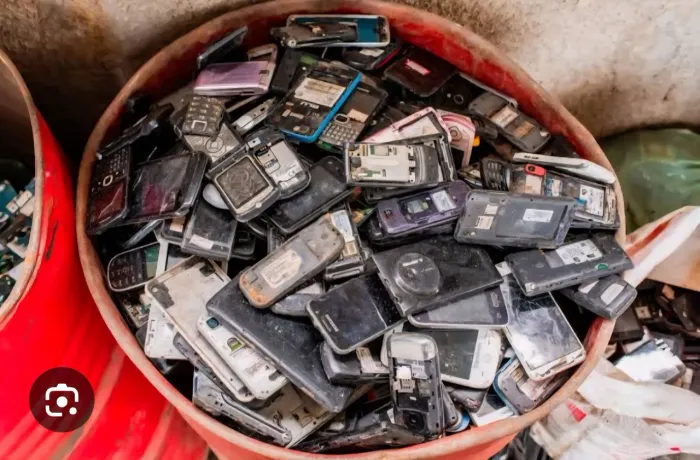  Sucata de celulares