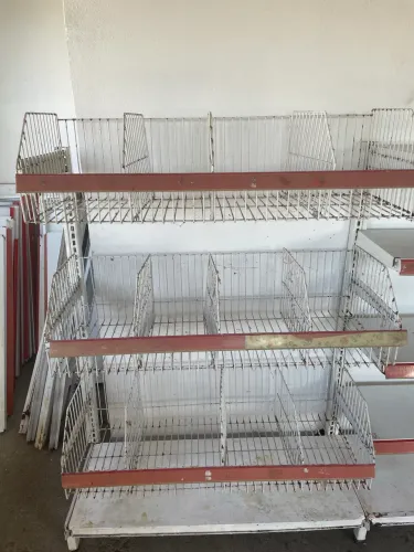 Prateleiras de aço para comércio