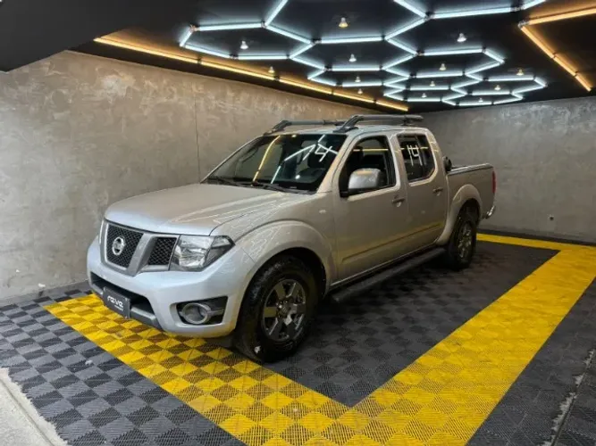 Nissan Frontier SV At.cd 4X4 2.5 TB Diesel Mec. 2014