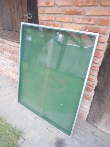Quadro de Avisos com Vidro - 1,10 x 91 - nao envio esse item