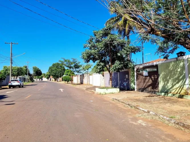 Baixou! Imóvel 2 quartos, terreno de 600m2 bairro Nova Campo Grande R$ 285 Mil
