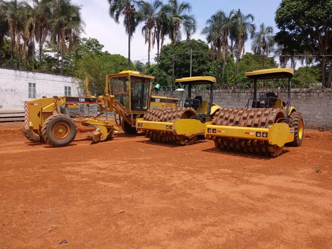 Máquinas pesadas disponíveis
