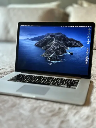 MacBook Pro Retina 15"