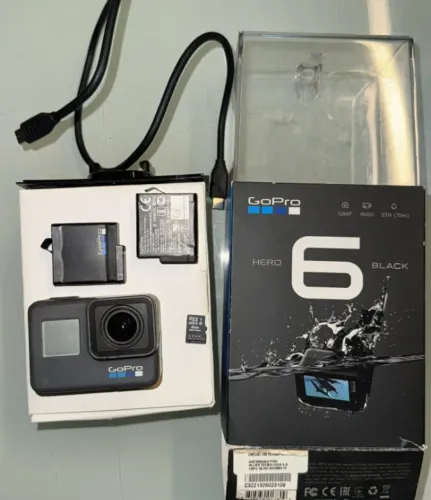Go Pro Hero 6 Black + Tripé + 2 Baterias + Cartao SD