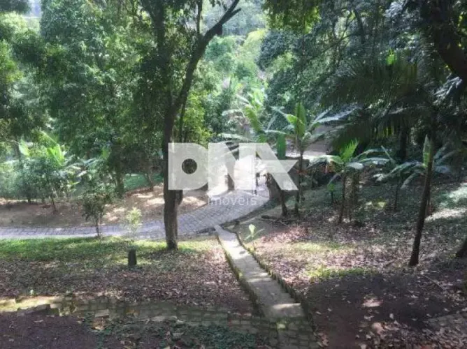 Ponto comercial - / Comercial / Vargem Pequena