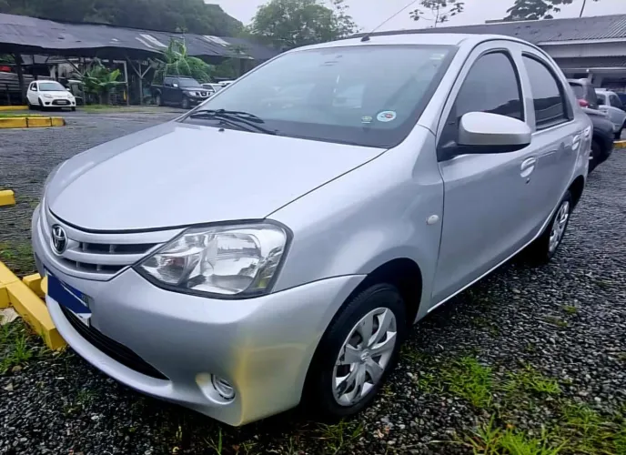 Toyota Etios X Sedan 1.5 Flex 16V 4P Mec. 2016