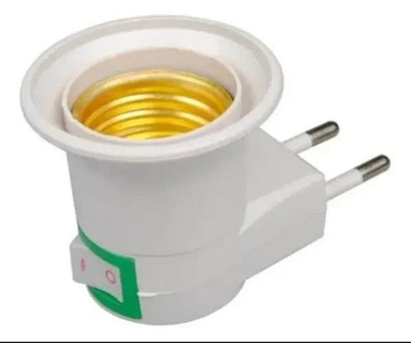 Adaptador Tomada Soquete E27 p/Lampada Bivolt Chave Liga Desliga