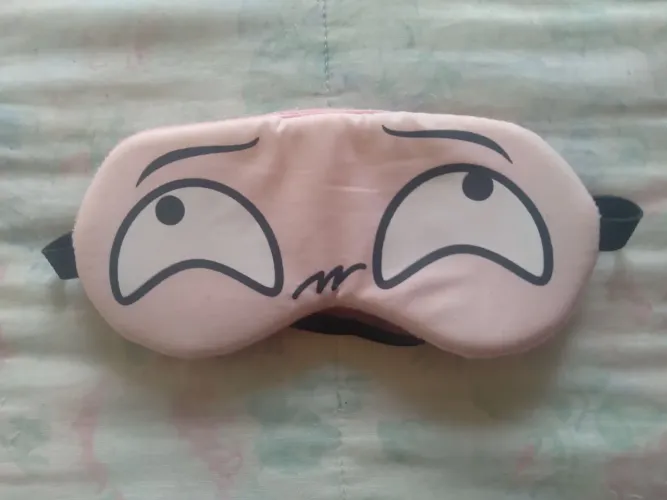 Máscara de dormir engraçada