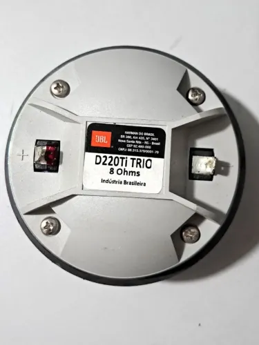 Drive JBL D220 Ti Trio 8 Ohms estado de novo