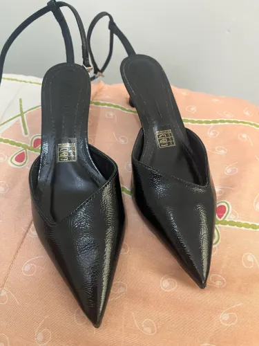 Scarpin Santa Lolla nunca usado - n 35