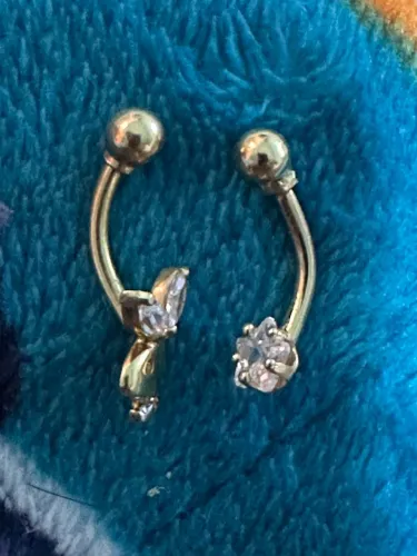 Piercing ouro ouro 18 k 750 novos .