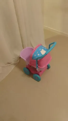 Carrinho de boneca para passear cotiplás