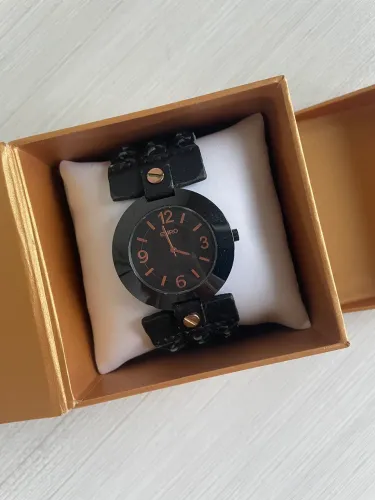 Relógio Euro preto e rose gold