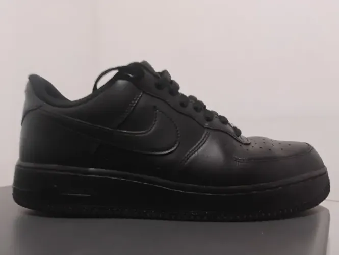 tenis nike  air force one preto  42  pouco usado (site da nike)