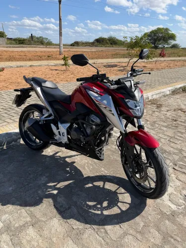 Twister 300f (extra para pessoas exigentes)
