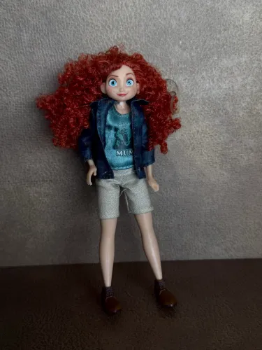 Merida (miniatura princesas Disney) rara - Wi-Fi Ralph (Disney) 
