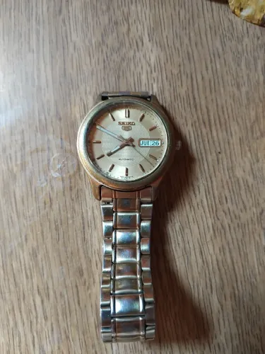 relógio  Seiko  5  automático  antigo  funcionando  leia  o anúncio todo com atenção 