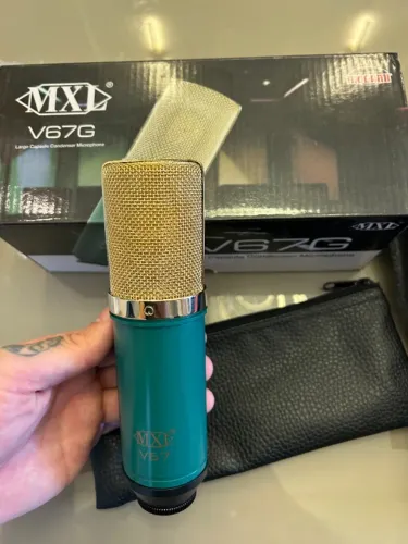 Microfone Condensador MXL V67G Cardióide com Estojo