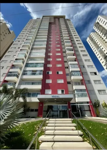 Alugo belíssimo apartamento próximo ao Shopping, restaurantes no coração da nossa Capital.