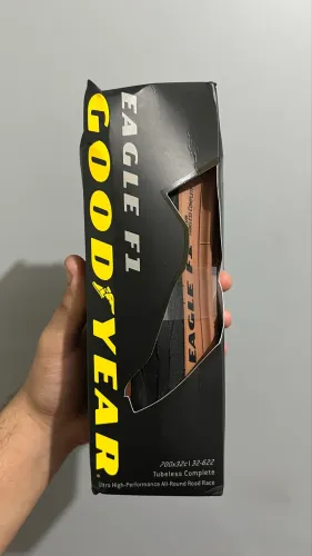 Par pneu goodeyer tubeless