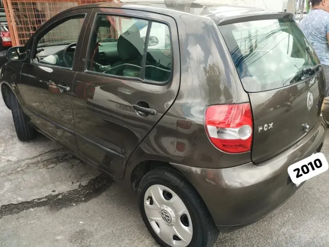 Volkswagen Voyage 1.0/1.0 City MI Total Flex 8V 4P 2010