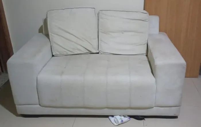 Sofá dois lugares
