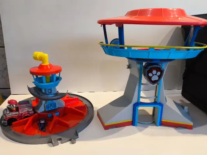 conjunto de brinquedo Sunny Patrulha Canina Torre de Vigilância + FAROL USADO NO ESTADO