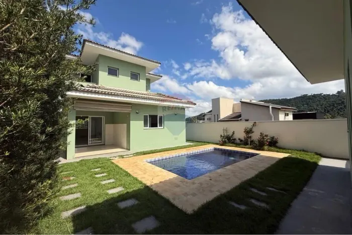 CASA À VENDA COM PISCINA, 3 SUÍTES, NO CONDOMÍNIO IBI ARAM II, ITUPEVA SP.