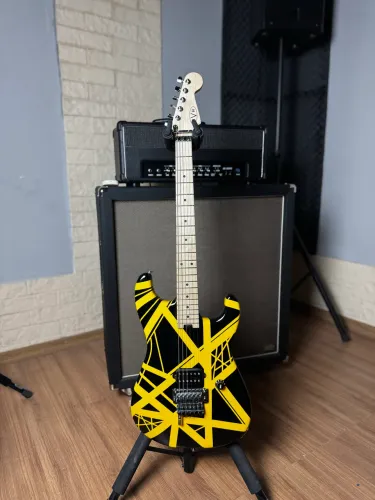 Guitarra EVH Bumblebee Black/Yellow
