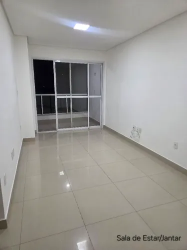 Apartamento 2 Quartos c/ Suíte em Itapoã | 70m², Varanda Grande, Vista Mar e Sol da Manhã