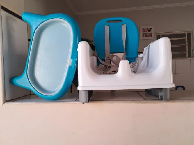 Cadeira de alimentação infanti