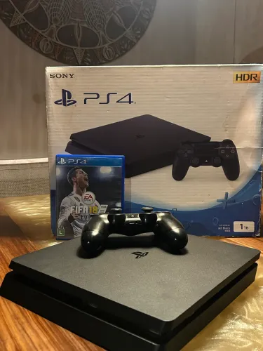 PS4 SLIM