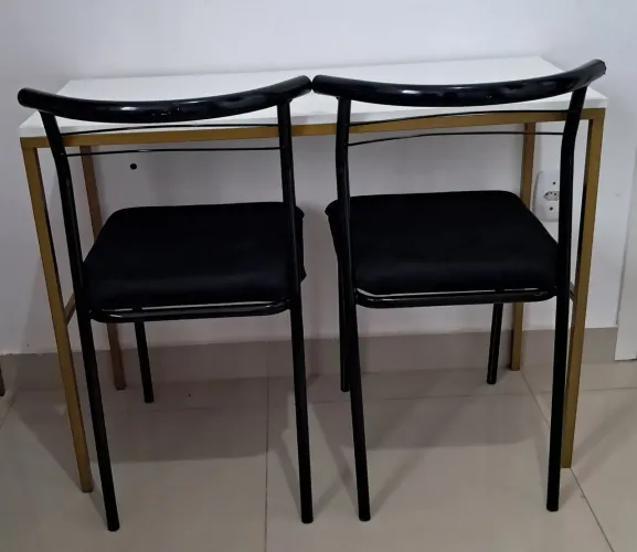 Mesa escritório em metalon com 2 cadeiras