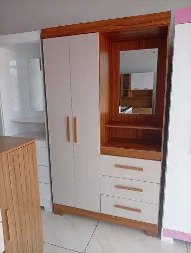 guarda roupa solteiro com espelho 